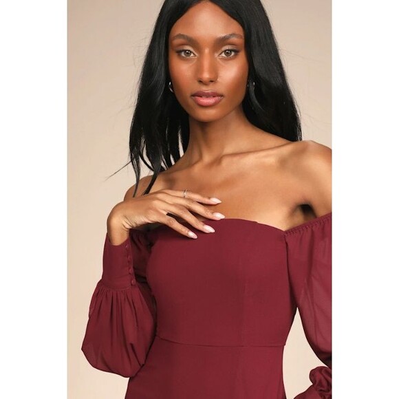Lulus Burgundy Off Shoulder Maxi Dress Extra Small Long Sleeve Formal NWT - Picture 2 of 10
